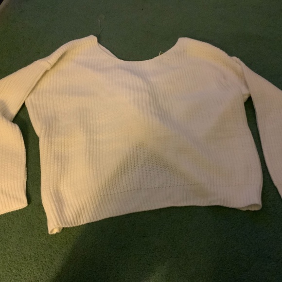 (2) Sweaters - Picture 2 of 4